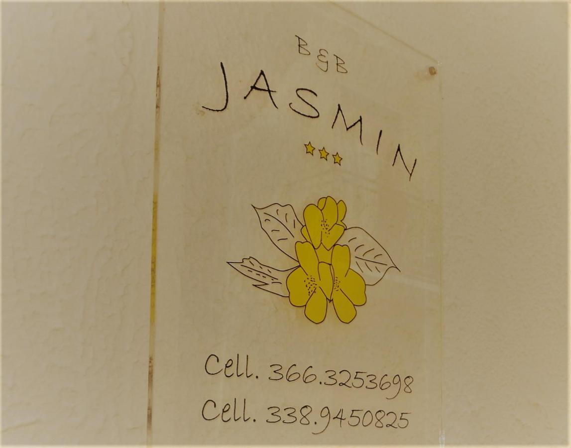 Jasmin *